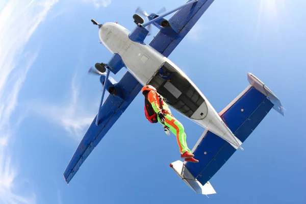 Skydiving aircraft