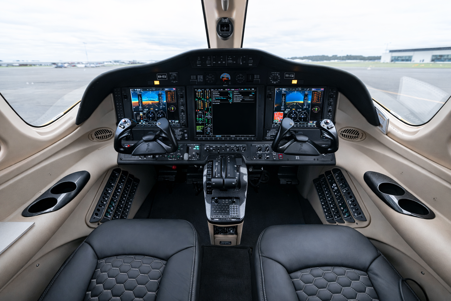 Cessna Citation Mustang cockpit