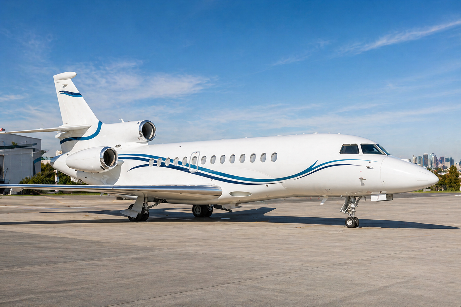 Dassault Falcon 7X showcasing its tri-jet business aviation design