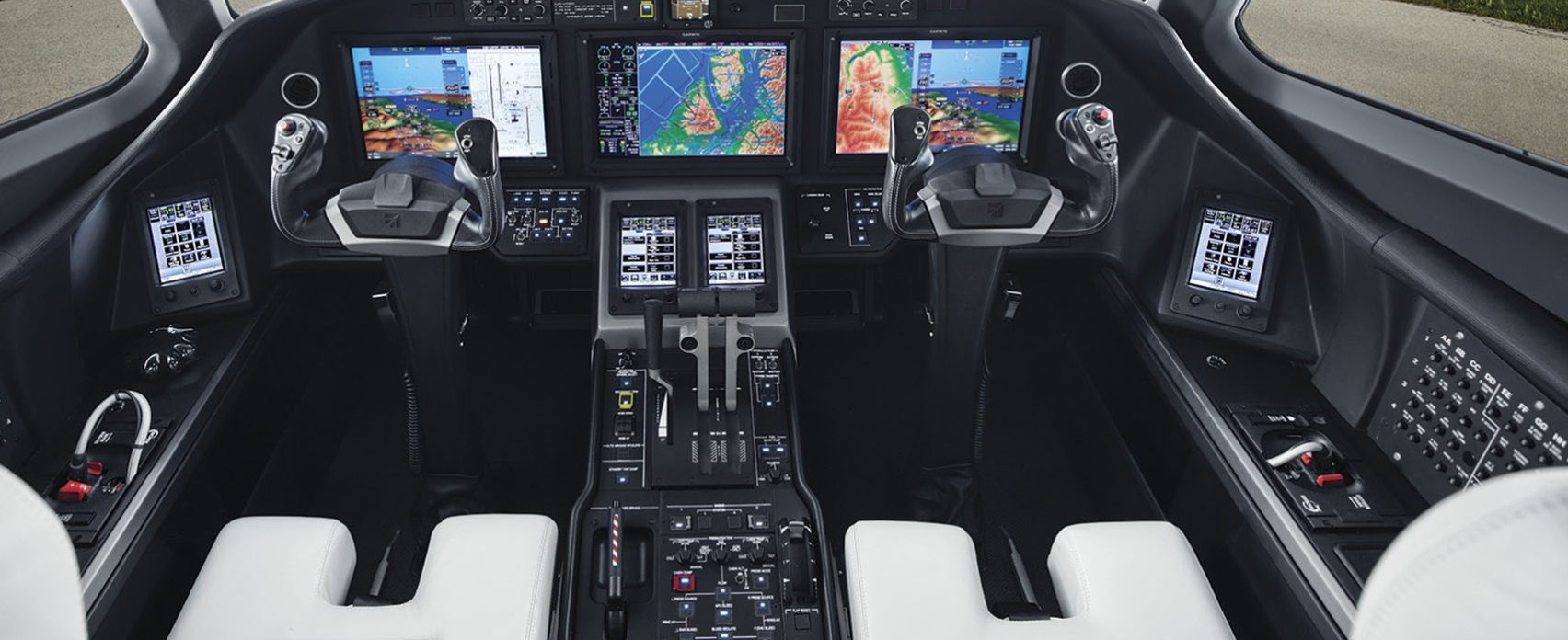 Cessna Citation Longitude cockpit
